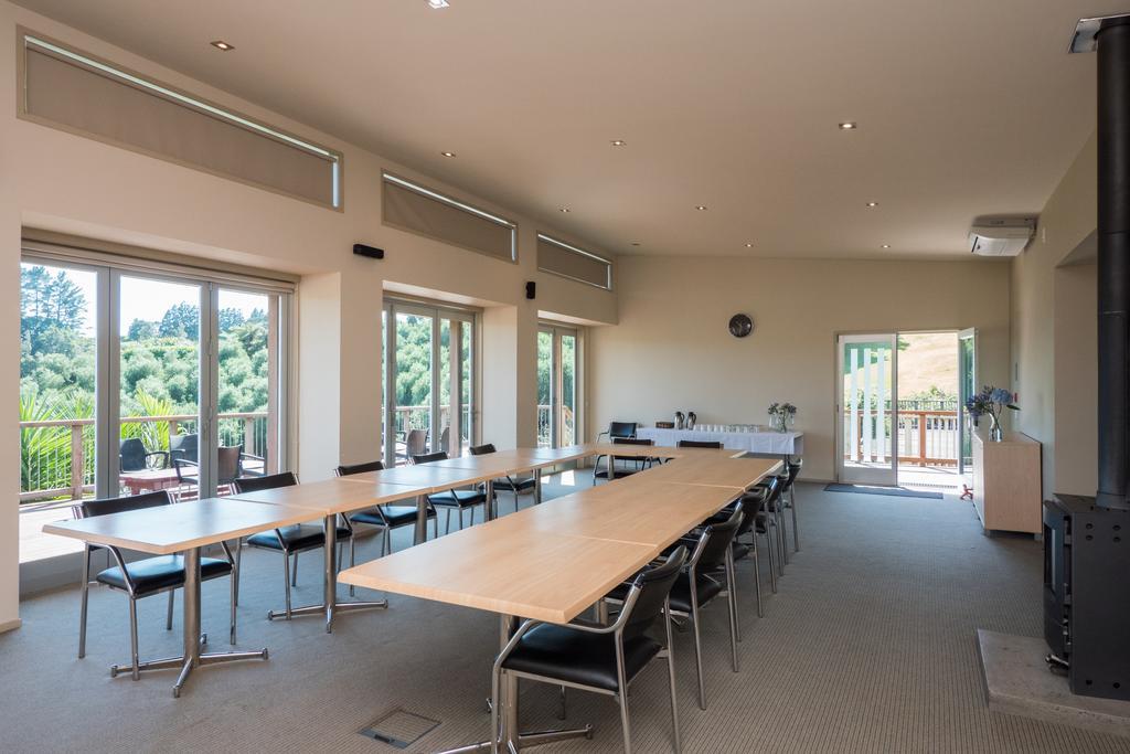 Aparthotel One Burgess Hill New Plymouth Exterior foto