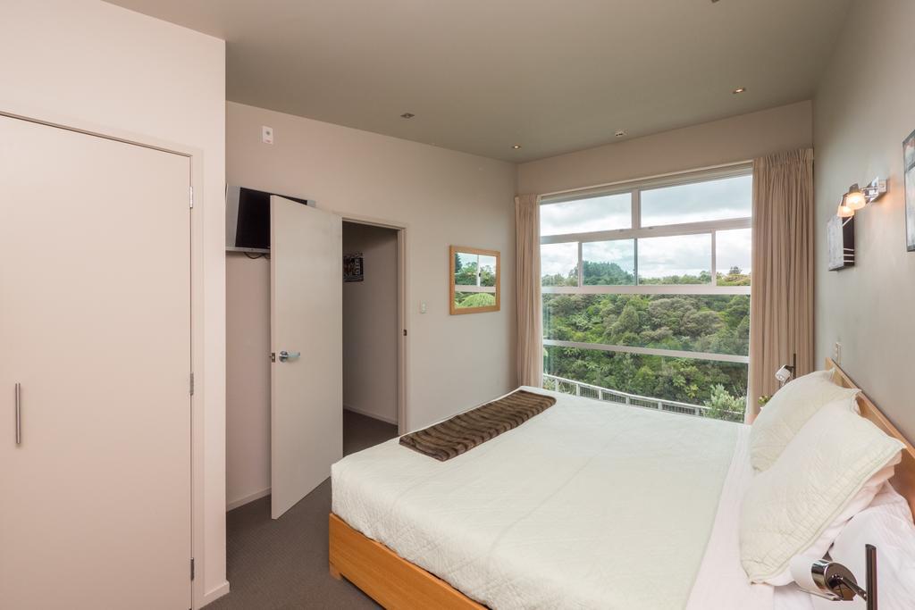 Aparthotel One Burgess Hill New Plymouth Exterior foto