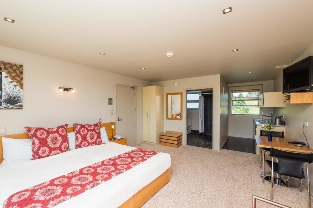 Aparthotel One Burgess Hill New Plymouth Exterior foto