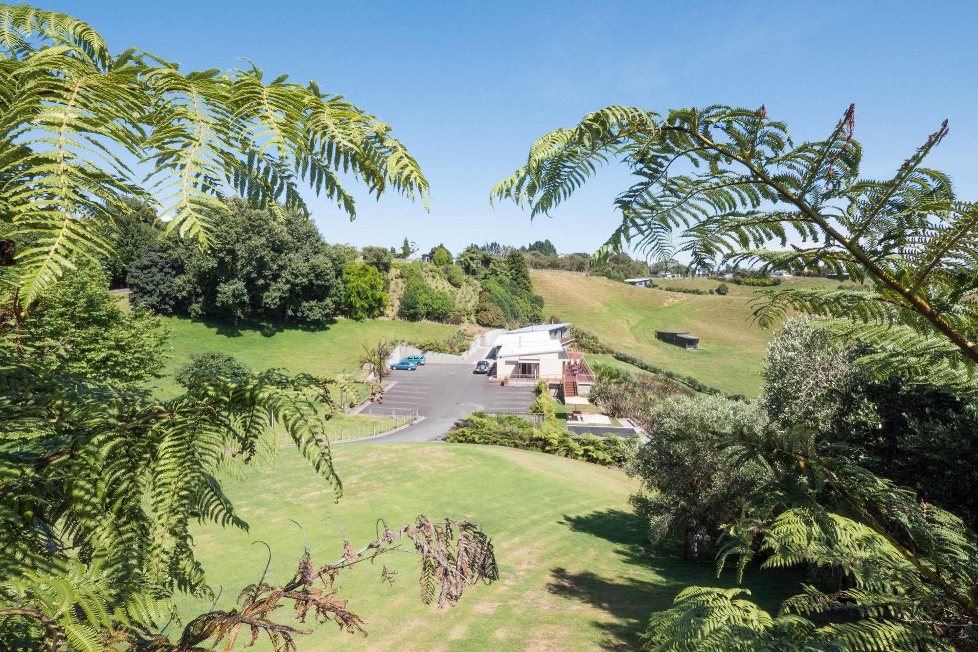 Aparthotel One Burgess Hill New Plymouth Exterior foto