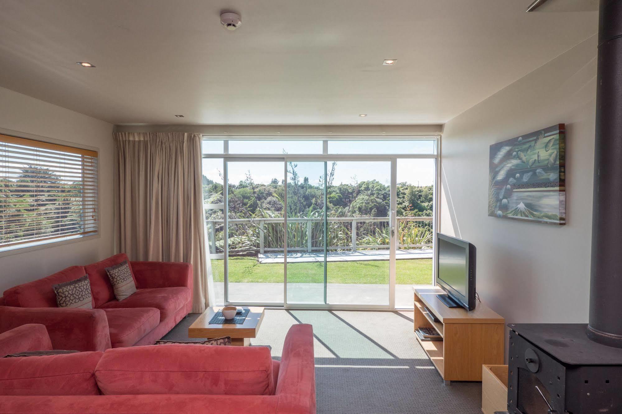 Aparthotel One Burgess Hill New Plymouth Exterior foto