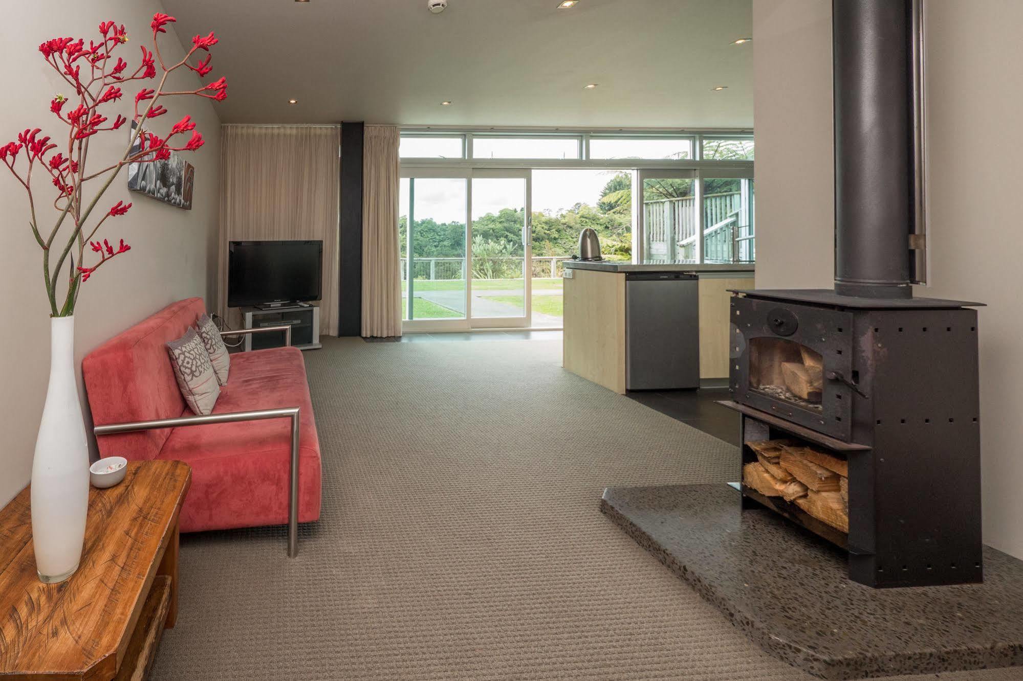 Aparthotel One Burgess Hill New Plymouth Exterior foto